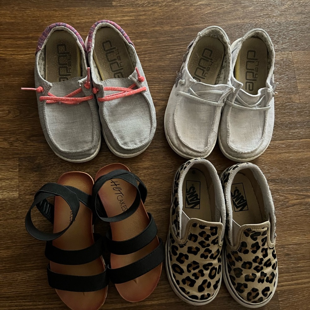 Size 10 girls shoes lot